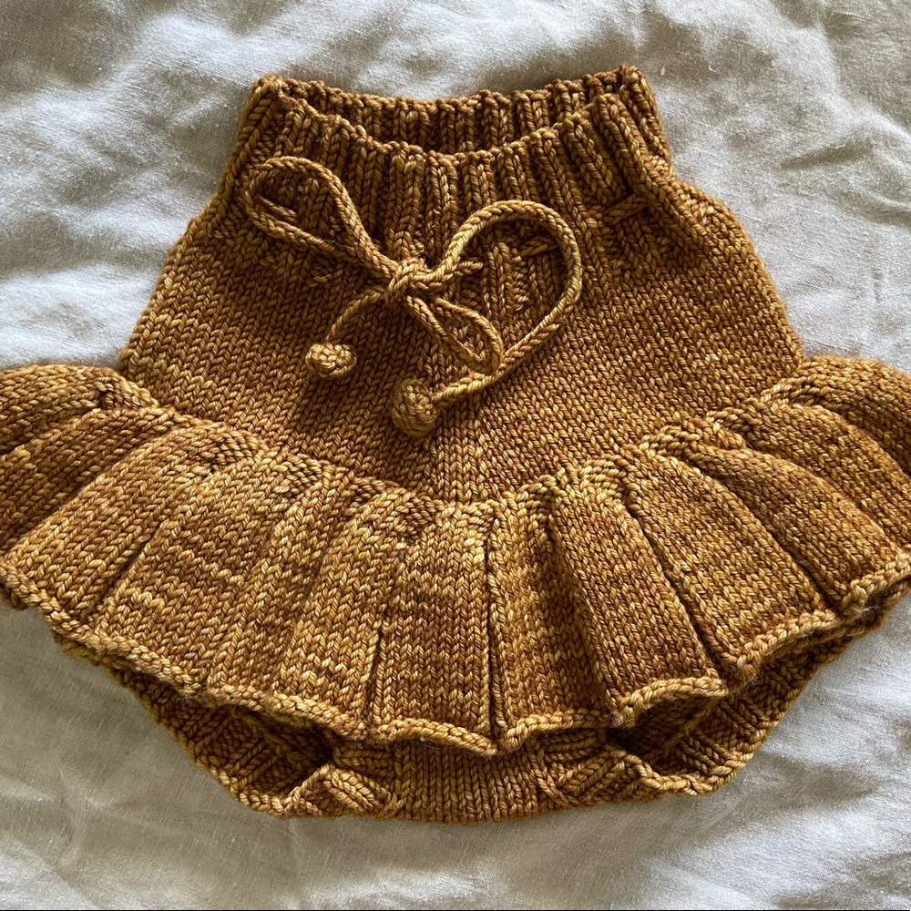Misha and Puff OG nutmeg skating pond skirt